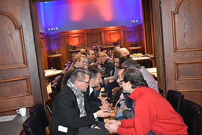 Speed-Dating zum Kennenlernen beim Vernetzungstreffen des IQ Projekts EXIK
