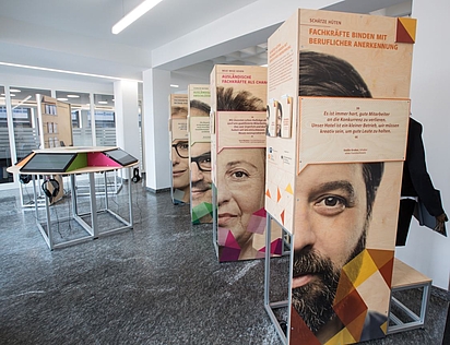 Wanderausstellung »Unternehmen Berufsanerkennung« informiert auch über IQ