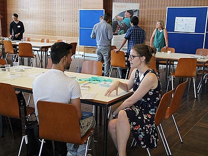 Andrea Ulrich von beramí im Beratungsgespräch