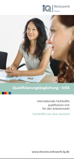 Flyer der Qualifizierungsbegleitung InFA für internationale Fachkräfte